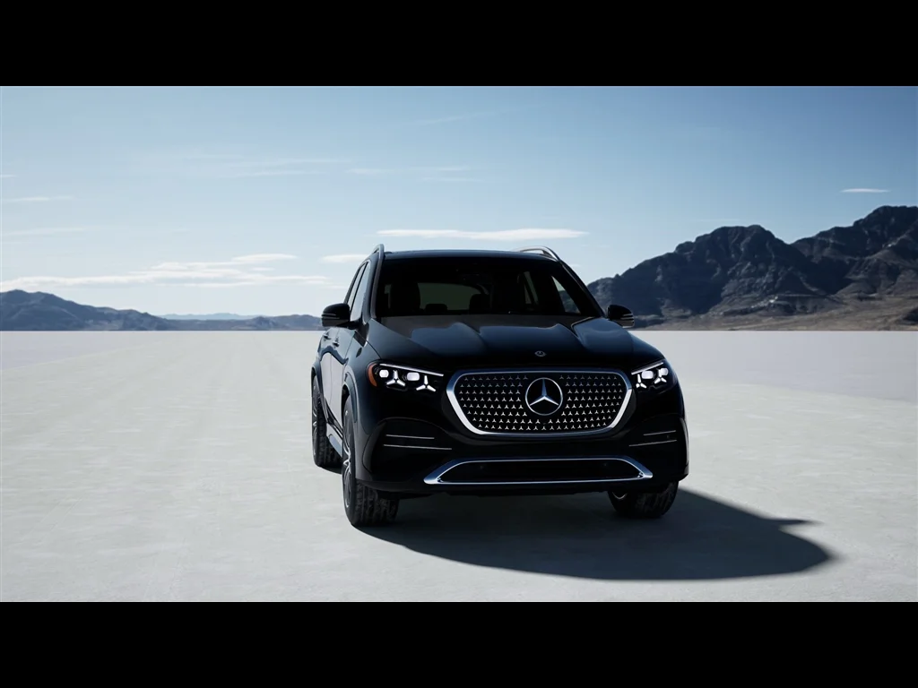 New 2027 Obsidian Black Metallic Mercedes-Benz GLE 450 image 3