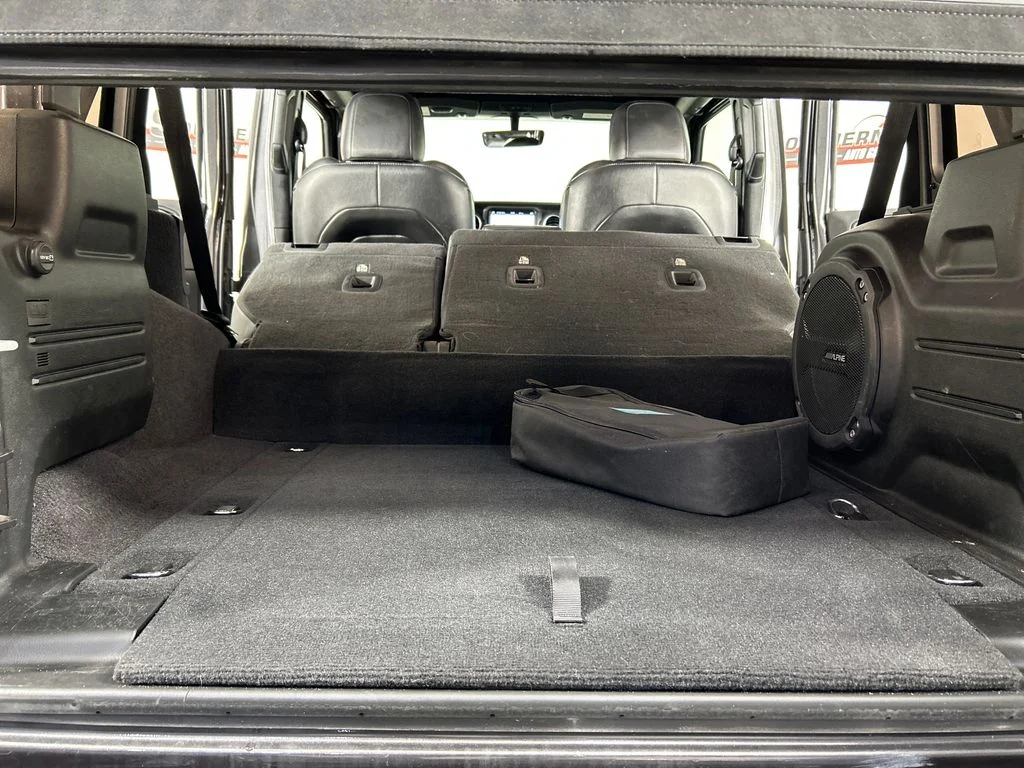 Used 2023 Gray Jeep Sahara 4xe image 22