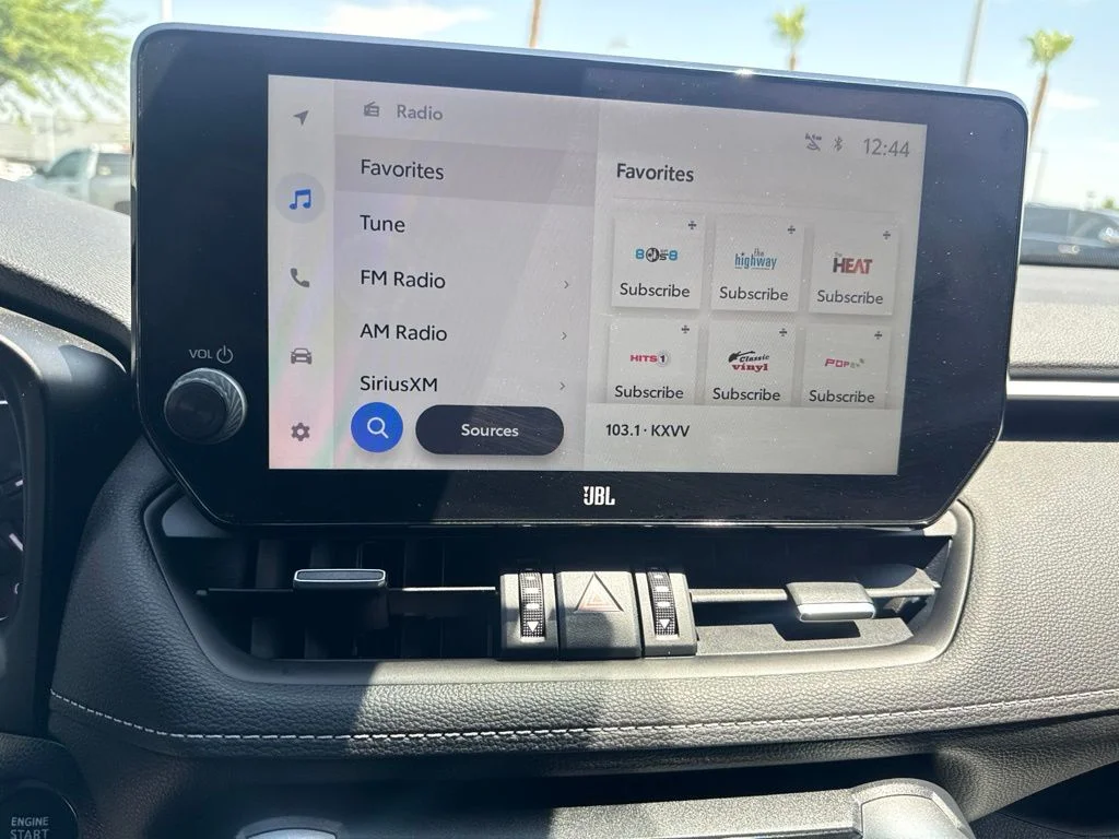 Certified Used 2023  Toyota XLE Premium image 15