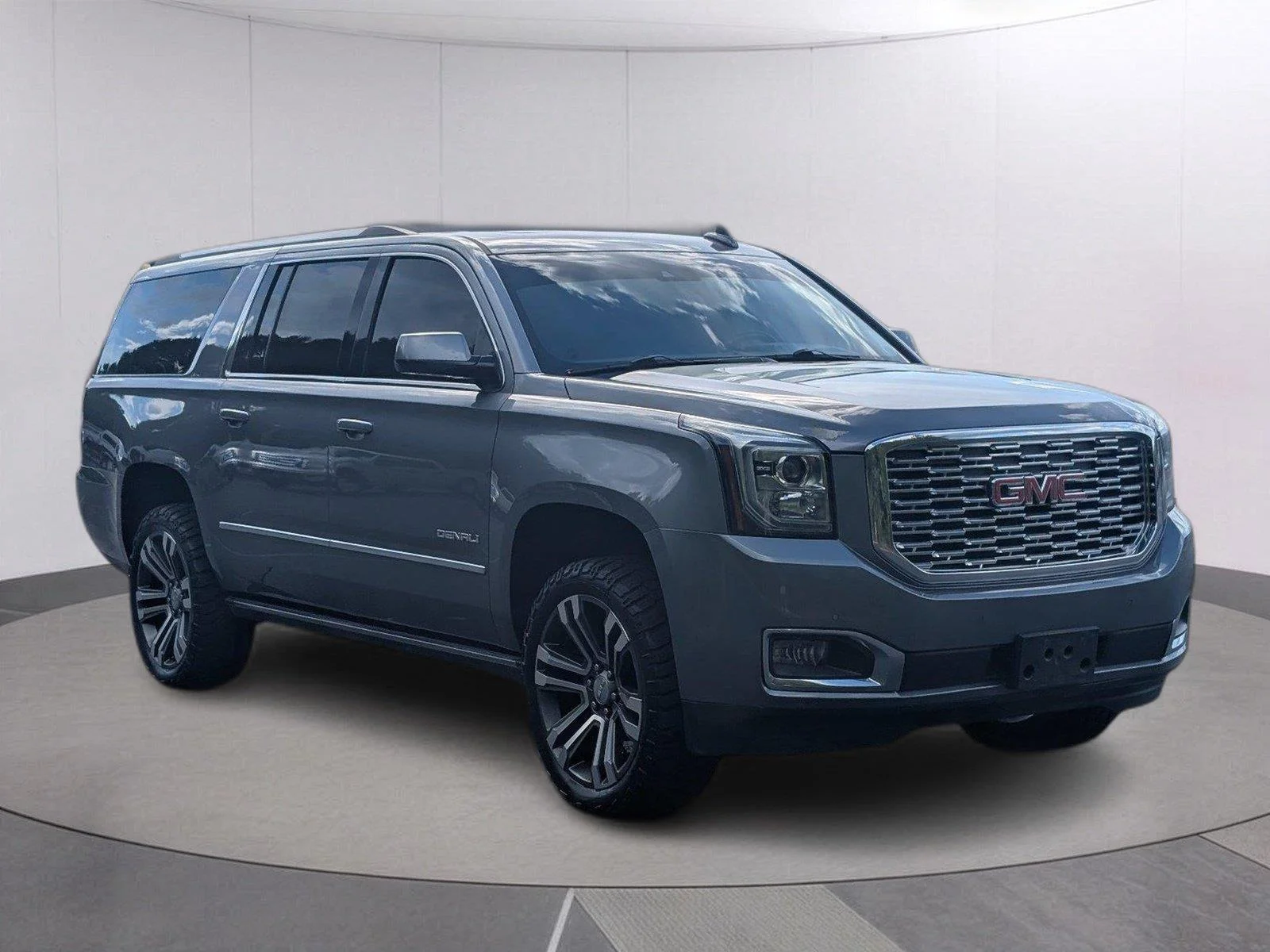 Used 2019 Satin Steel Metallic GMC Denali image 8