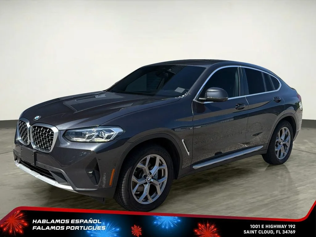 Used 2023  BMW xDrive30i image 2