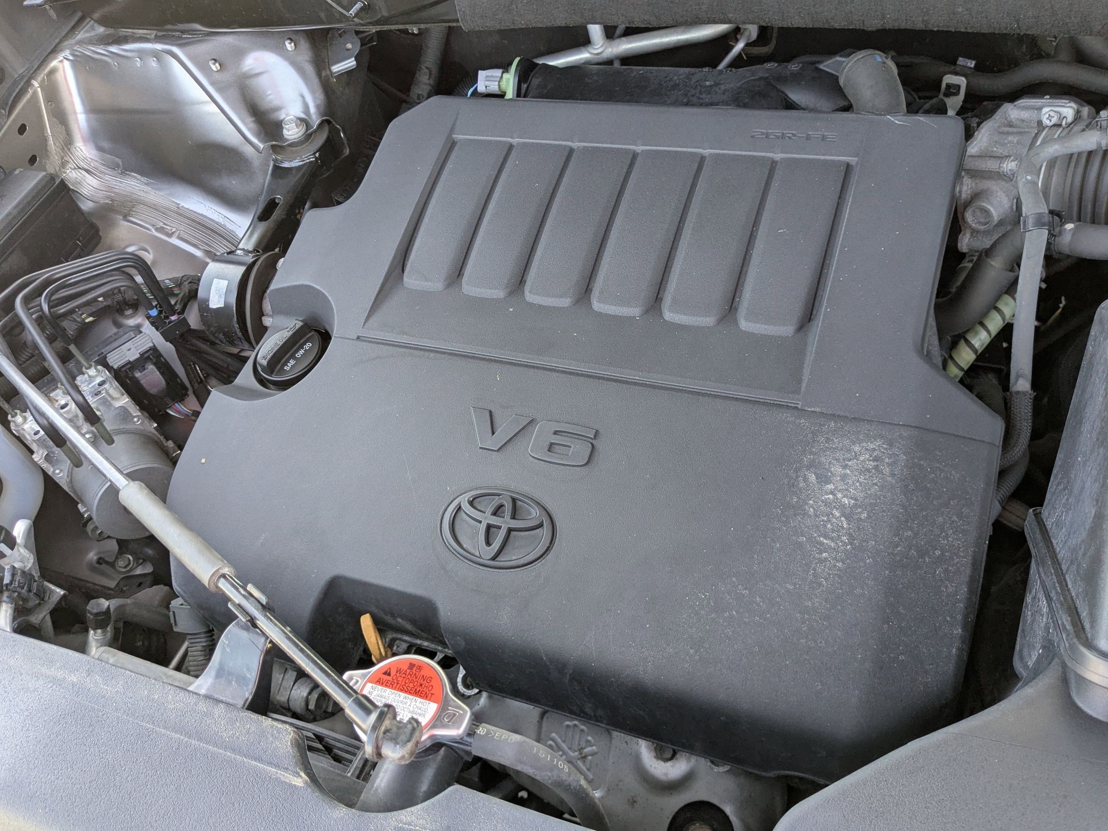Used 2016 Predawn Gray Mica Toyota XLE image 36