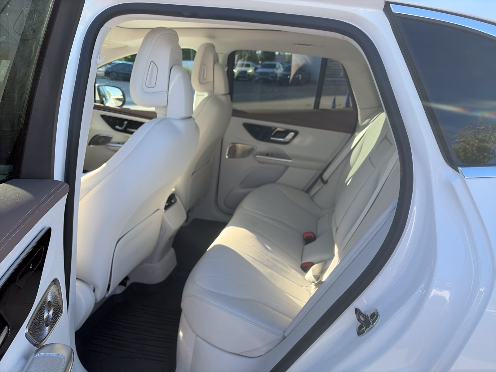 Used 2023 Polar White Mercedes-Benz 350+ SUV image 14