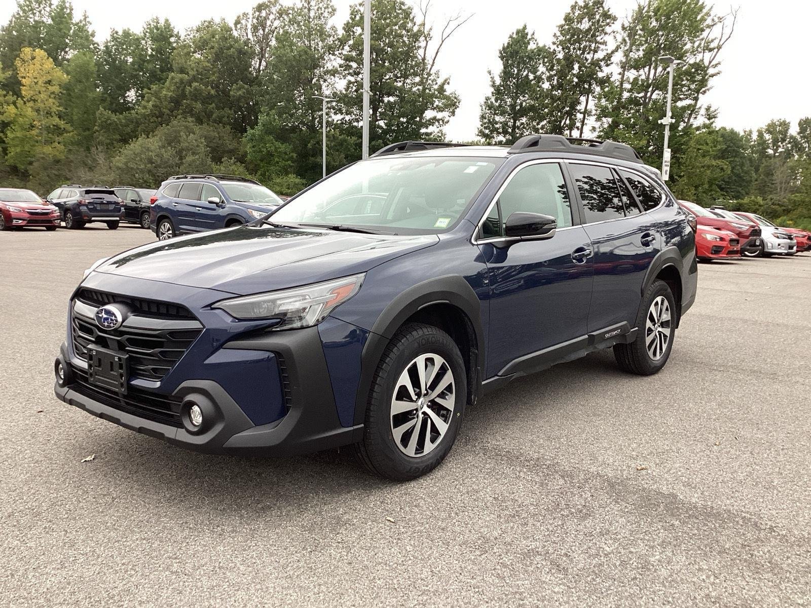 Used 2025 Cosmic Blue Pearl Subaru Premium image 3