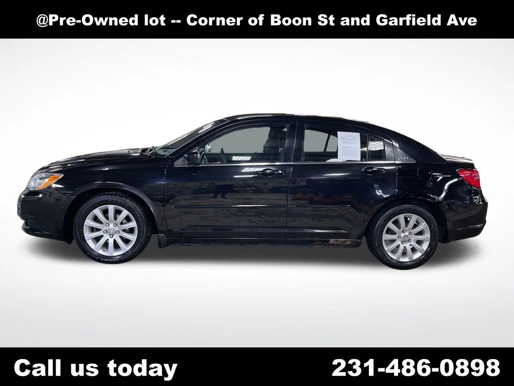 Used 2013 Chrysler 200 LX with VIN 1C3CCBAB9DN557678 for sale in Traverse City, MI
