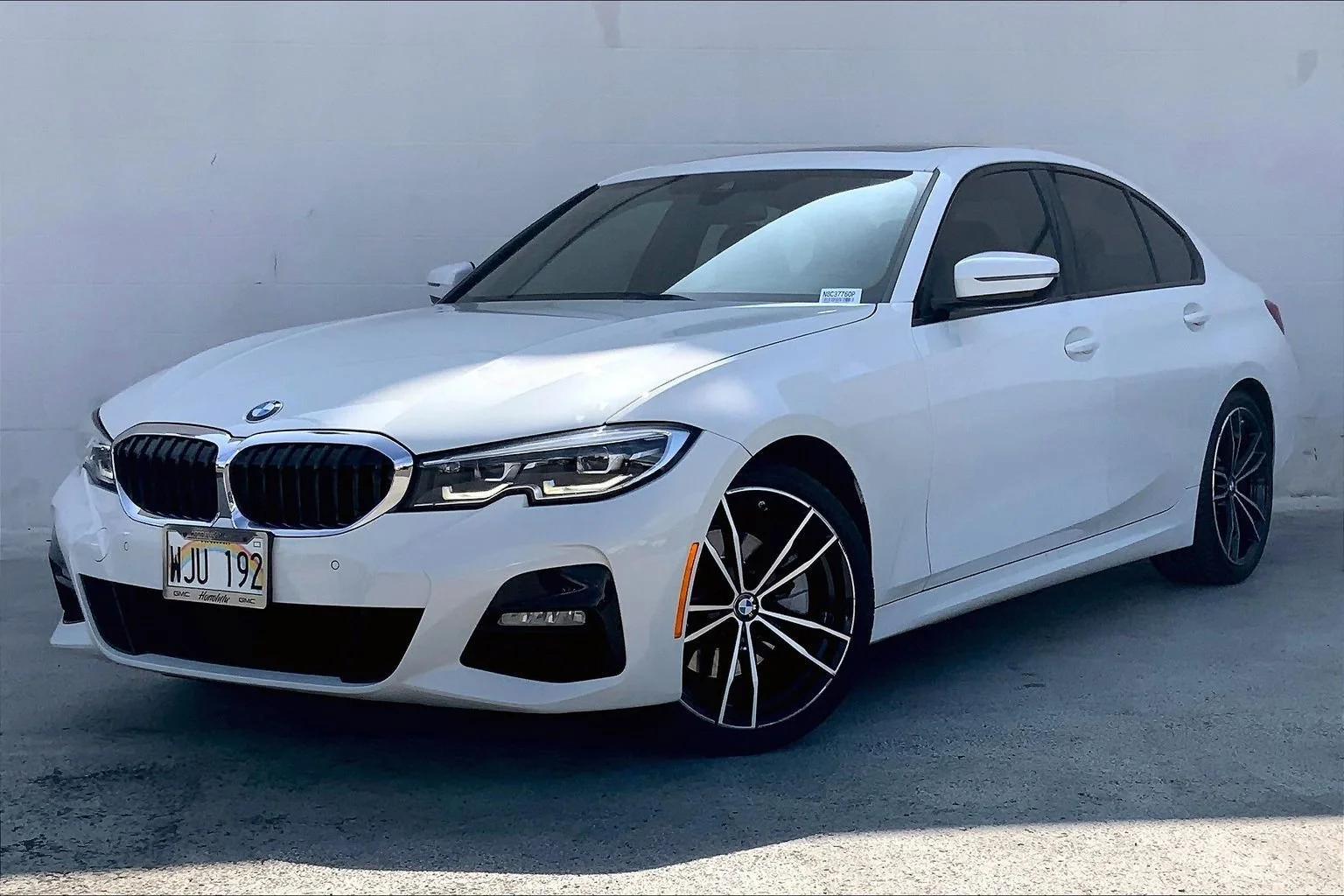 2022 BMW 3 Series 330i Sedan's photo