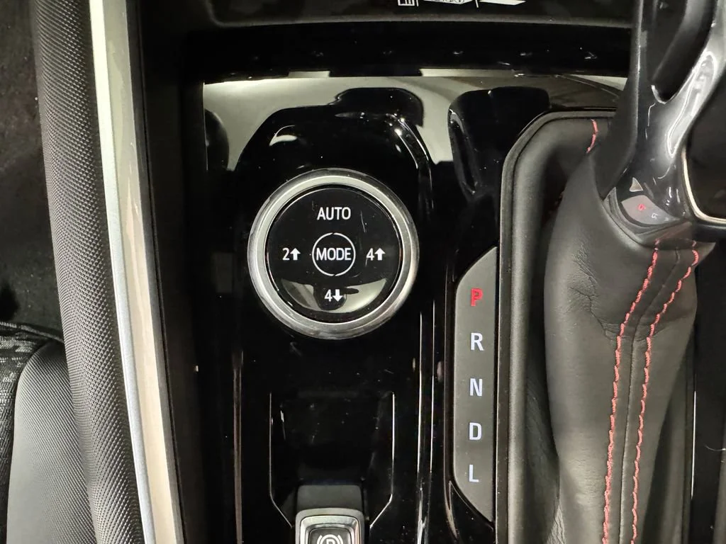 2026 Chevrolet Colorado Z71 - Photo 13