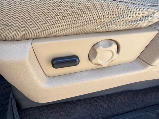 Used 2014 Oxford White Ford XLT image 14