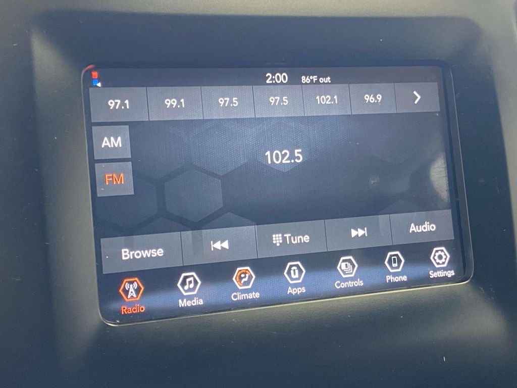 Used 2021 Red Jeep Latitude image 26