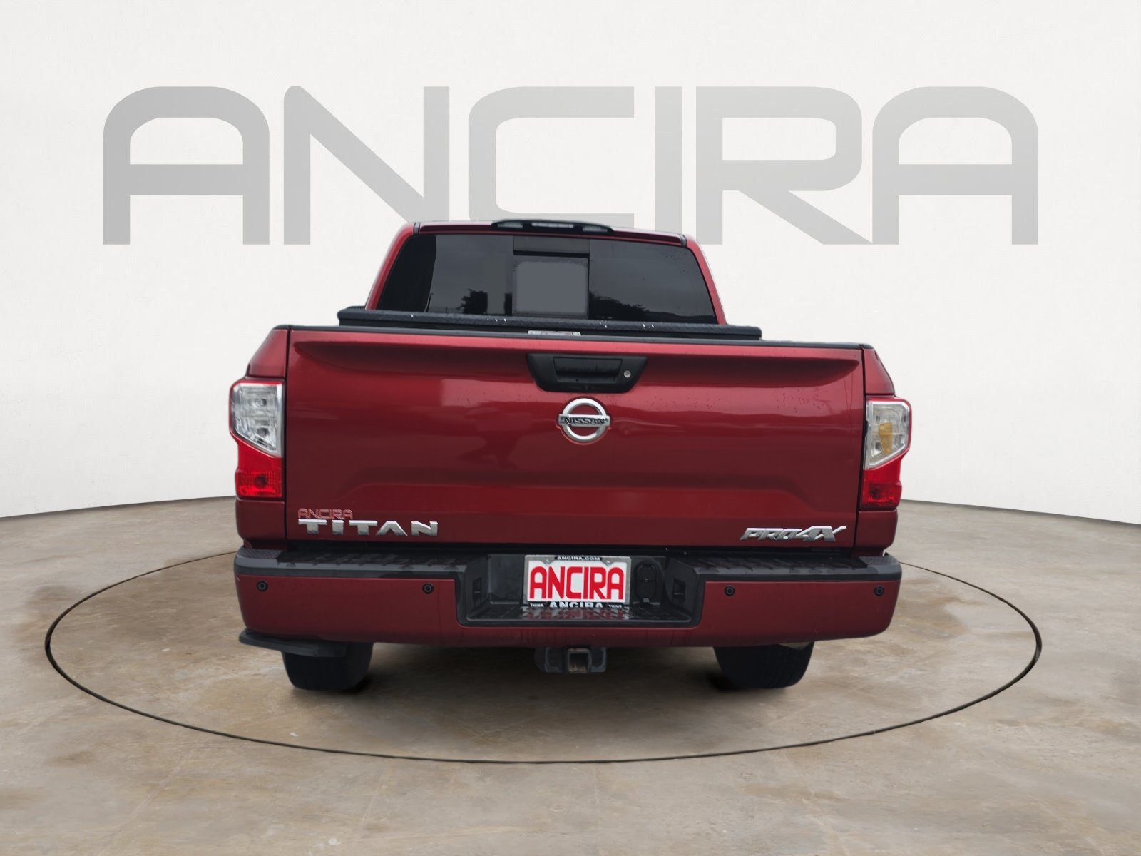 Used 2017 Cayenne Red Nissan PRO-4X image 9