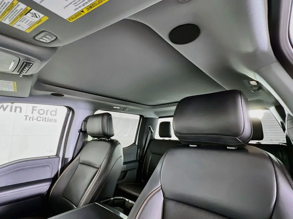 New 2026 Oxford White Ford Lariat image 26