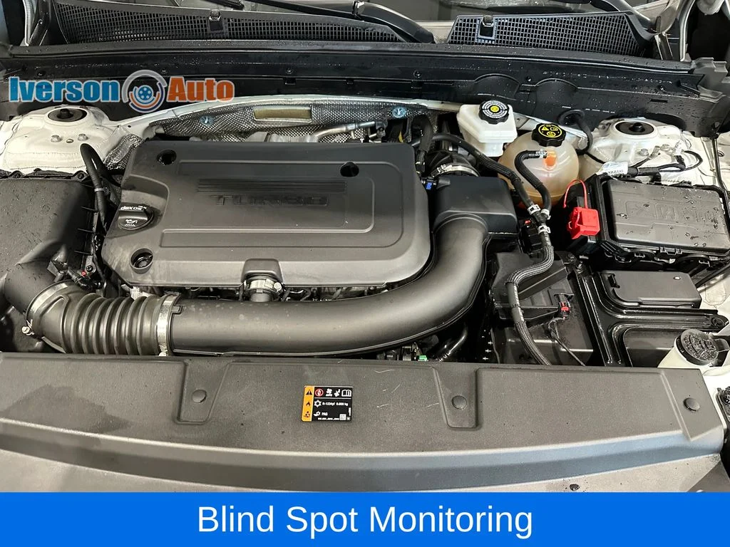 Used 2023 White Buick Avenir image 11