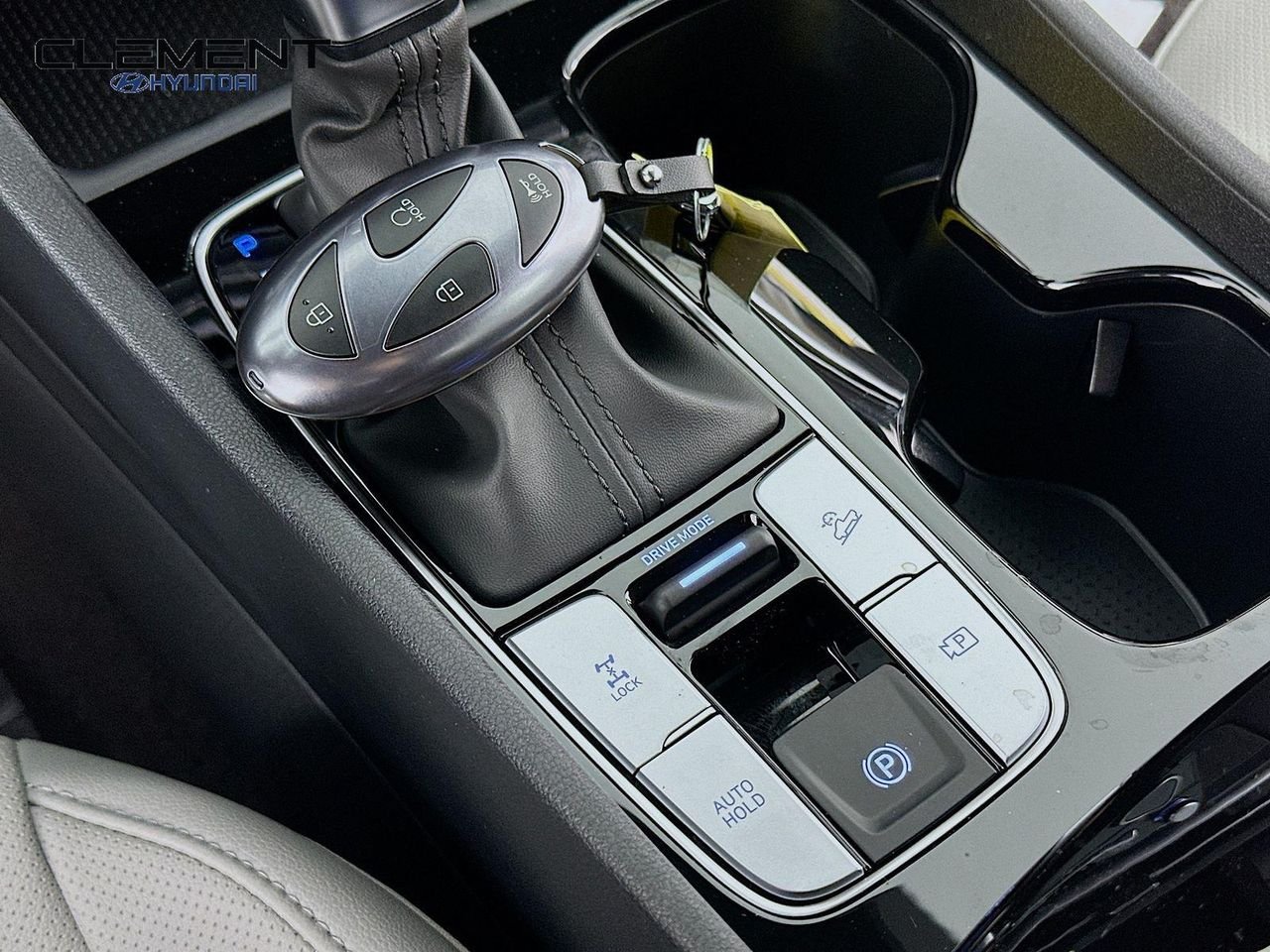New 2026 White Hyundai SEL AWD image 21