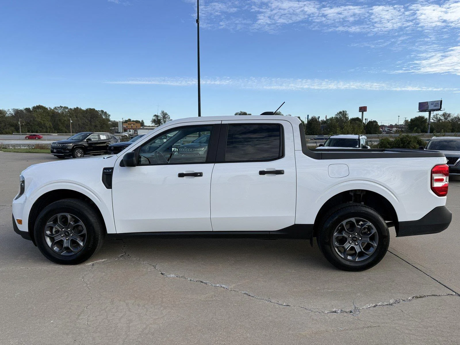 Certified Used 2026 Oxford White Ford XLT image 5