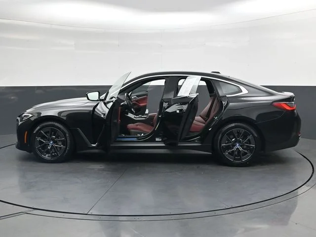 Used 2023 Black BMW eDrive35 image 42