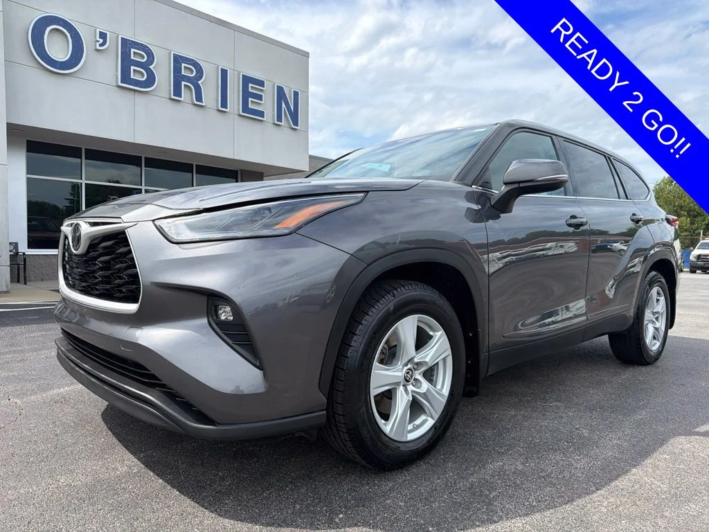 Used 2022 Magnetic Gray Metallic Toyota LE image 1