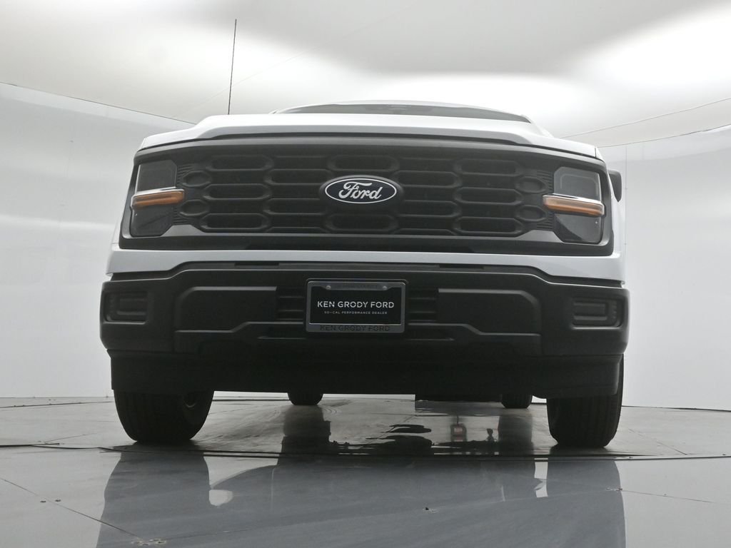 New 2026 Oxford White Ford XL image 38