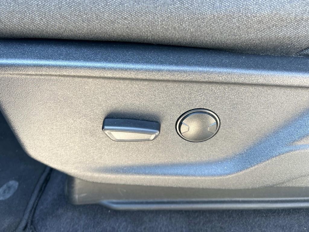 Used 2025 Carbonized Gray Ford XLT image 24