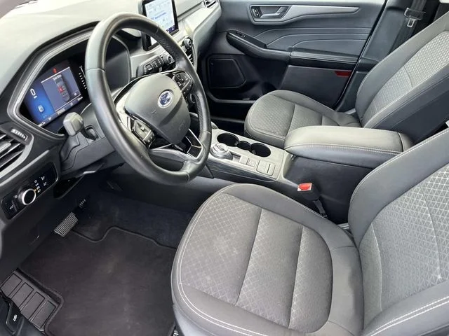 Used 2024 White Ford Active image 25