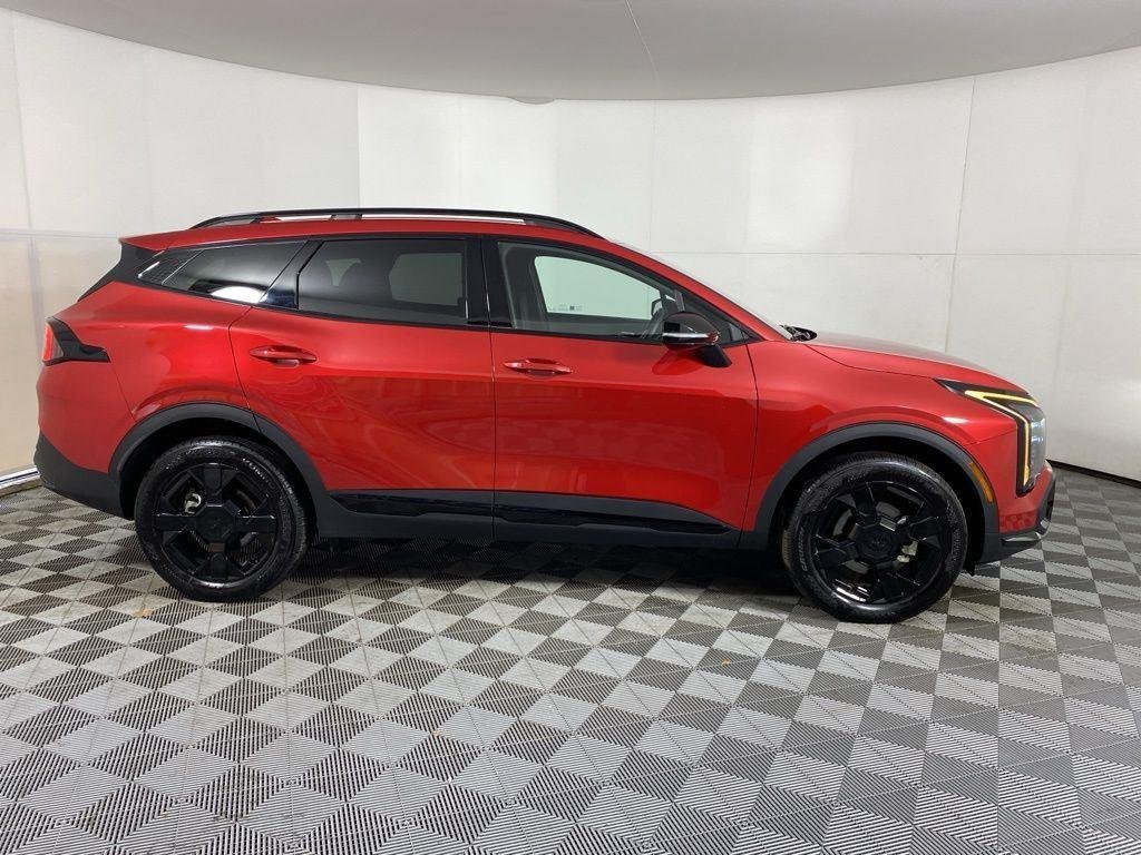 Used 2026 Red Kia X-Line image 4