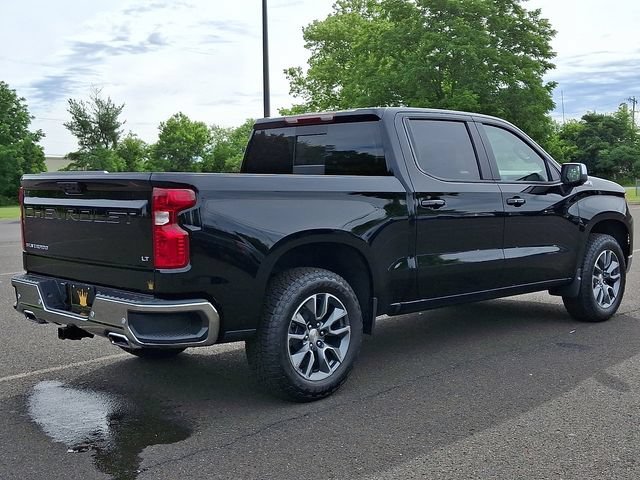 New 2026 Black Chevrolet LT image 3