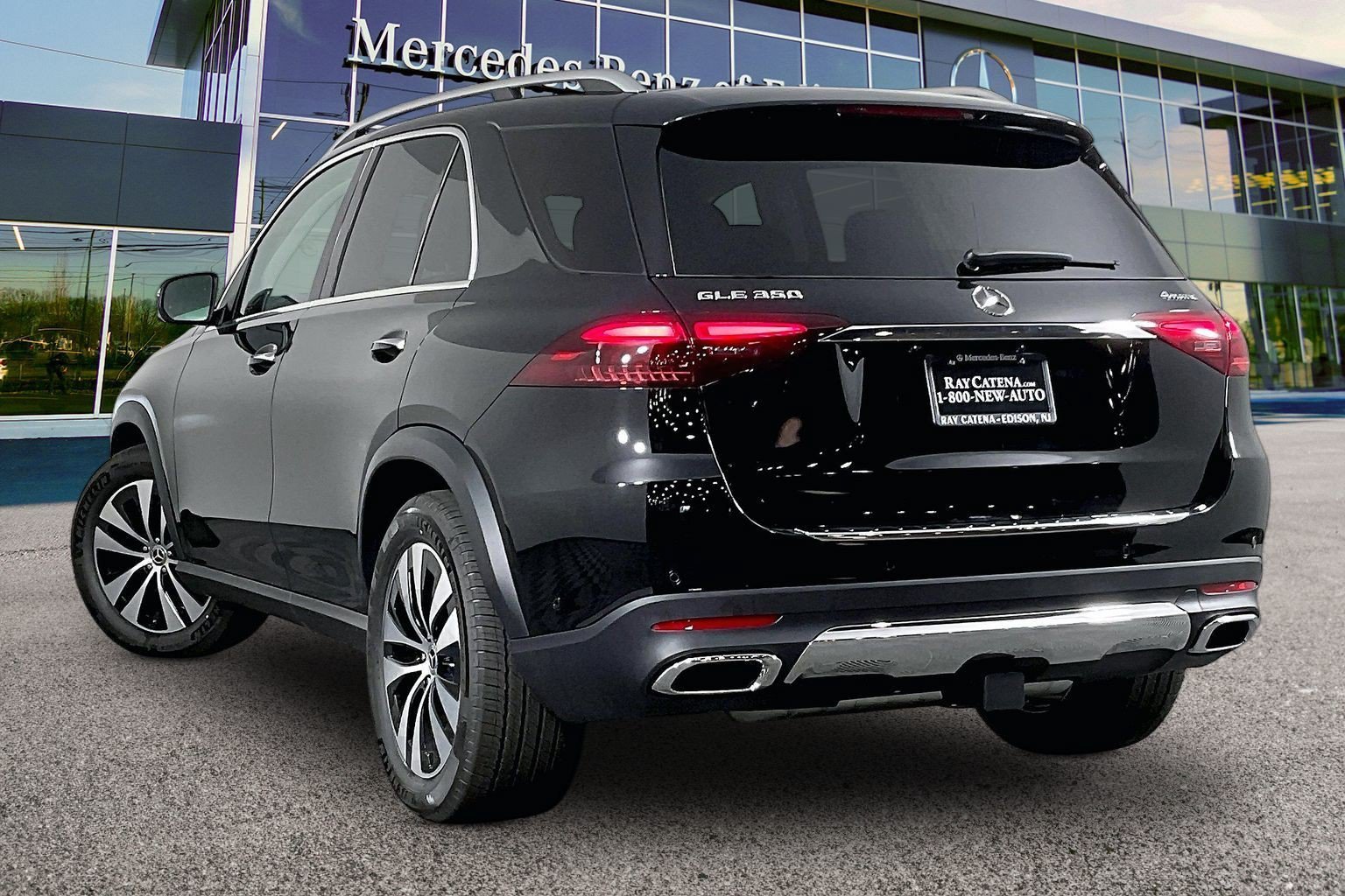 New 2026 Black Mercedes-Benz GLE 350 image 16