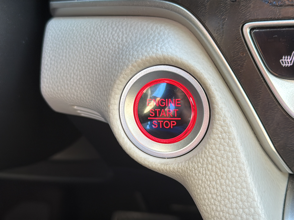 Used 2020 White Honda EX-L image 30