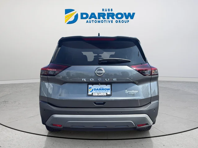 Used 2023 Gray Nissan S image 4