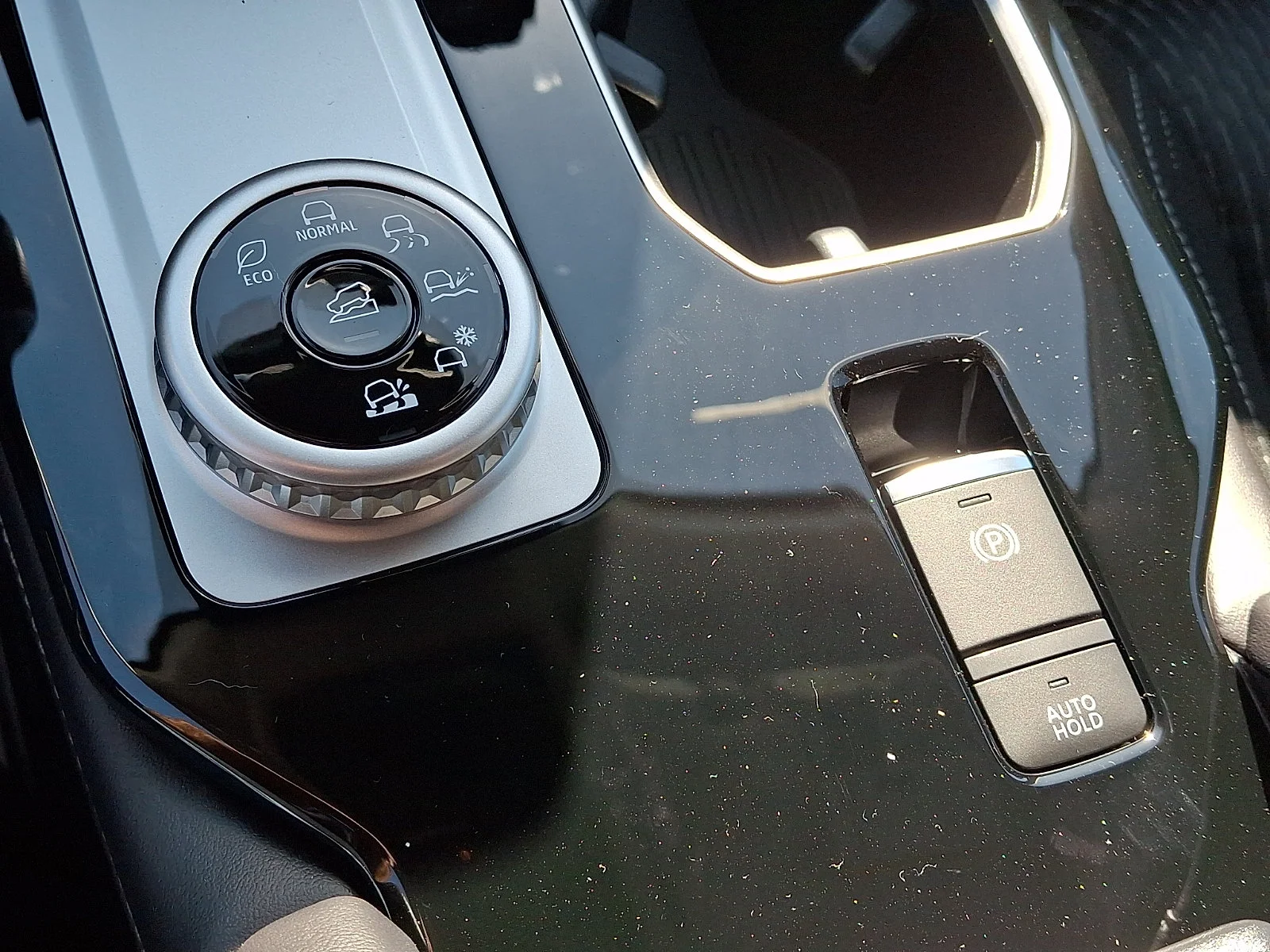 New 2026 White Mitsubishi ES image 20