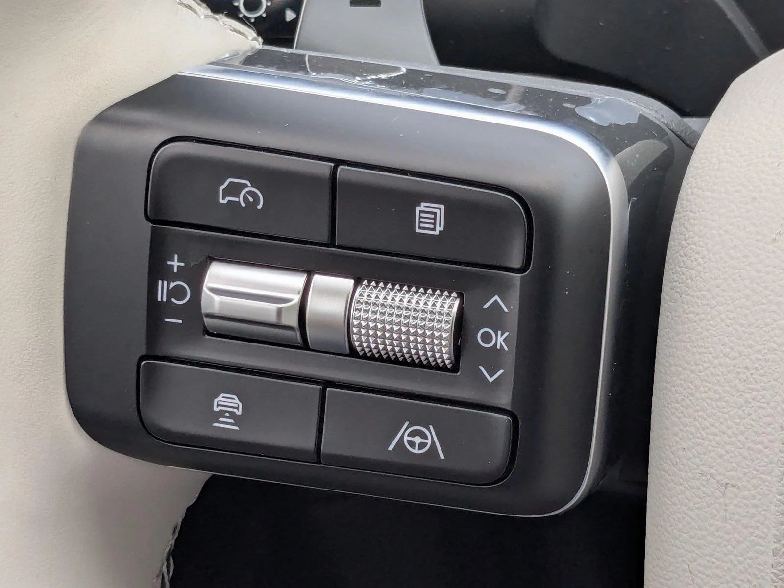 Used 2026 Ecotronic Gray Hyundai Calligraphy image 14
