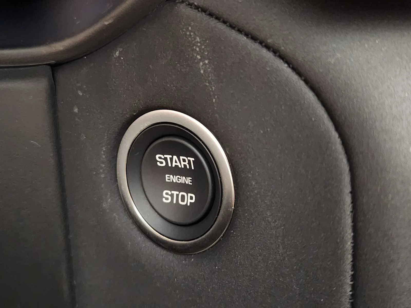 New 2026 Fuji White Land Rover S - P250 image 32