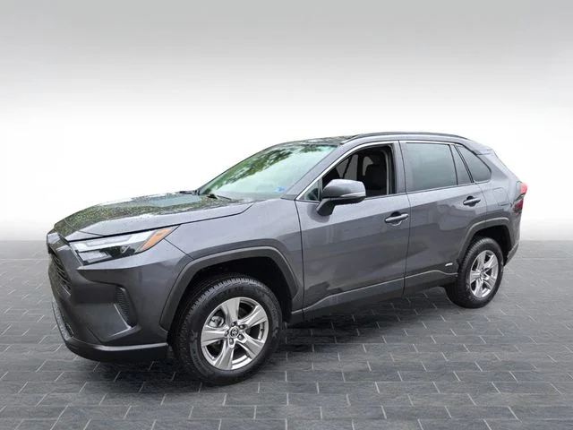 Used 2023 Gray Toyota XLE image 3