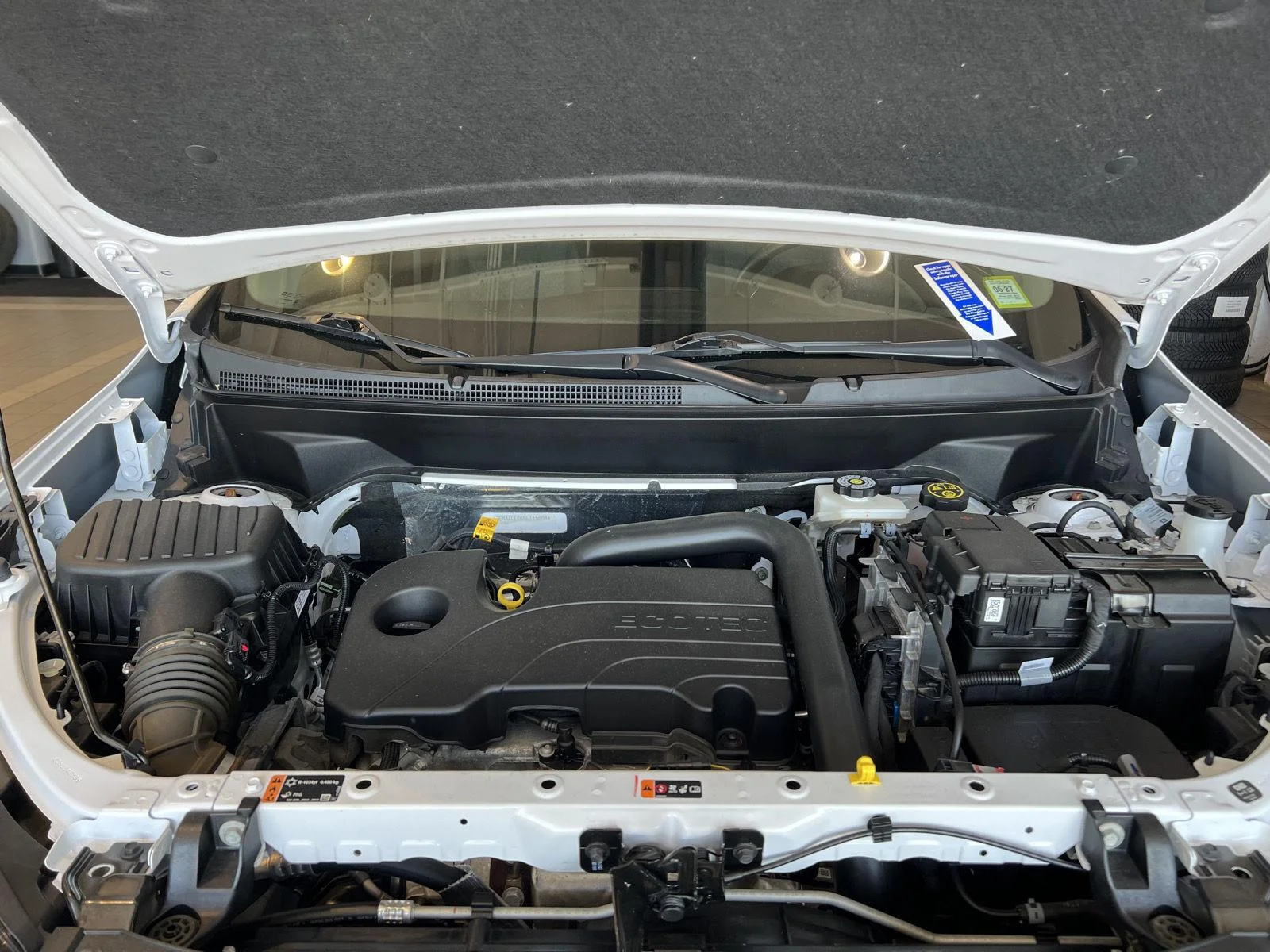 Used 2024 Summit White Chevrolet LT image 13