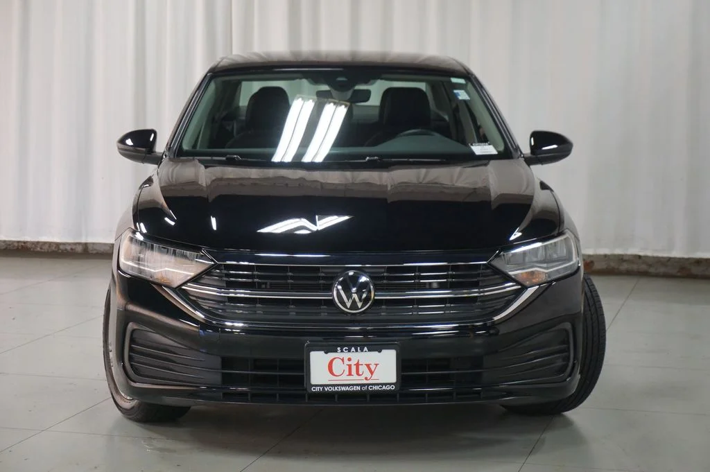Used 2024 Deep Black Volkswagen 1.5T SE image 5
