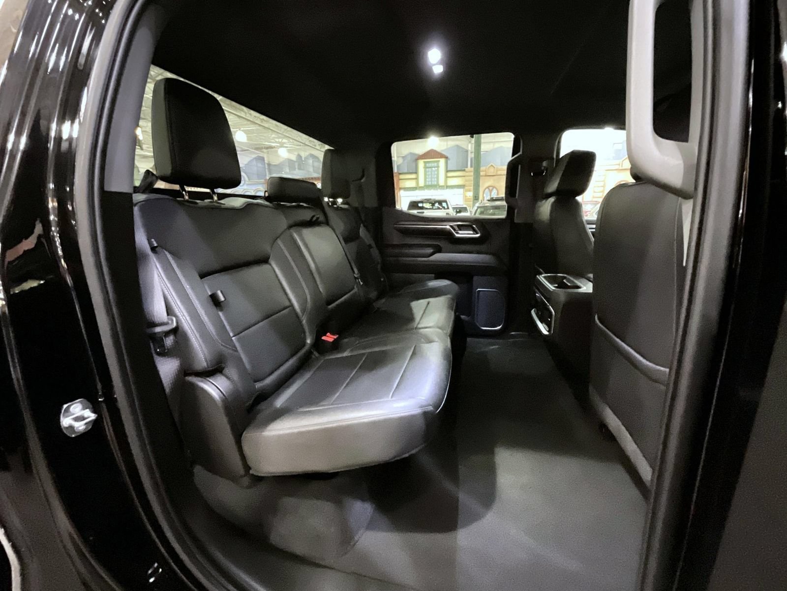 2024 Chevrolet Silverado 1500 LTZ - Photo 18