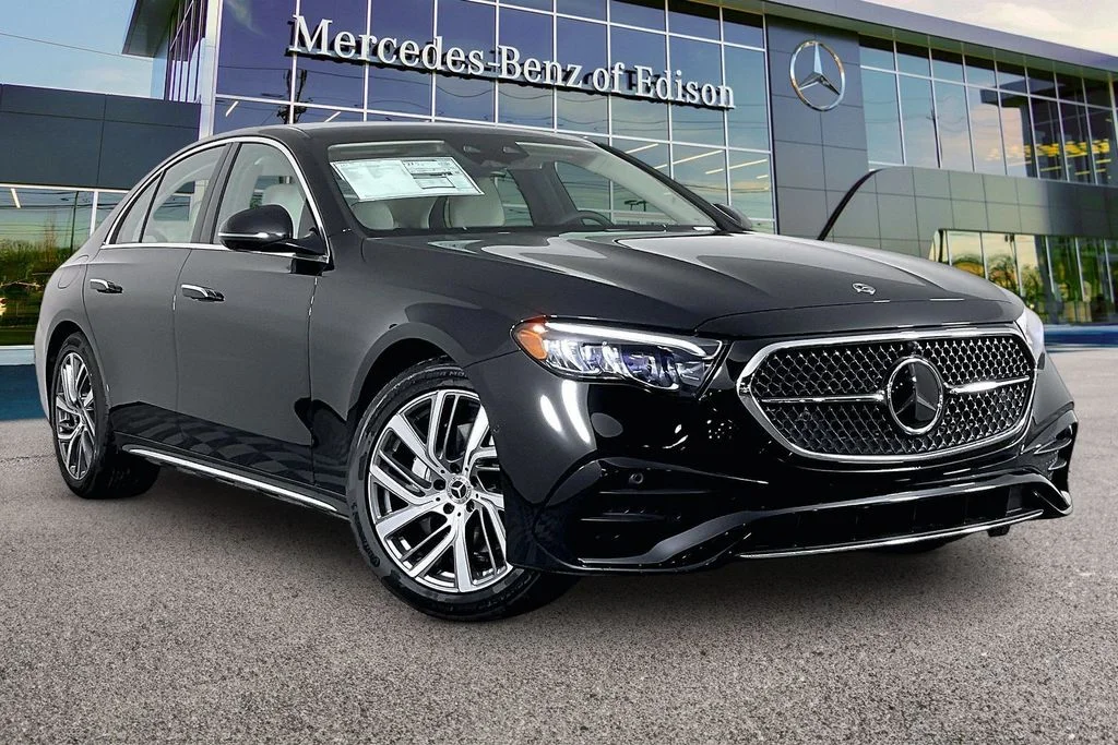 2026 Mercedes-Benz E-Class E350 4MATIC's photo