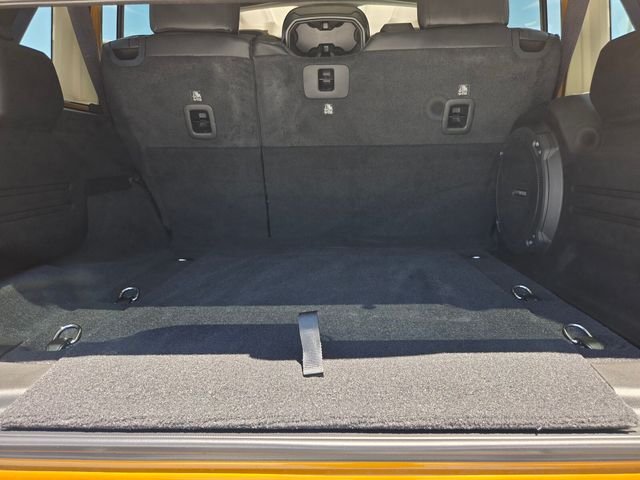 New 2026 Goldilocks Exterior Paint Jeep Sahara image 28