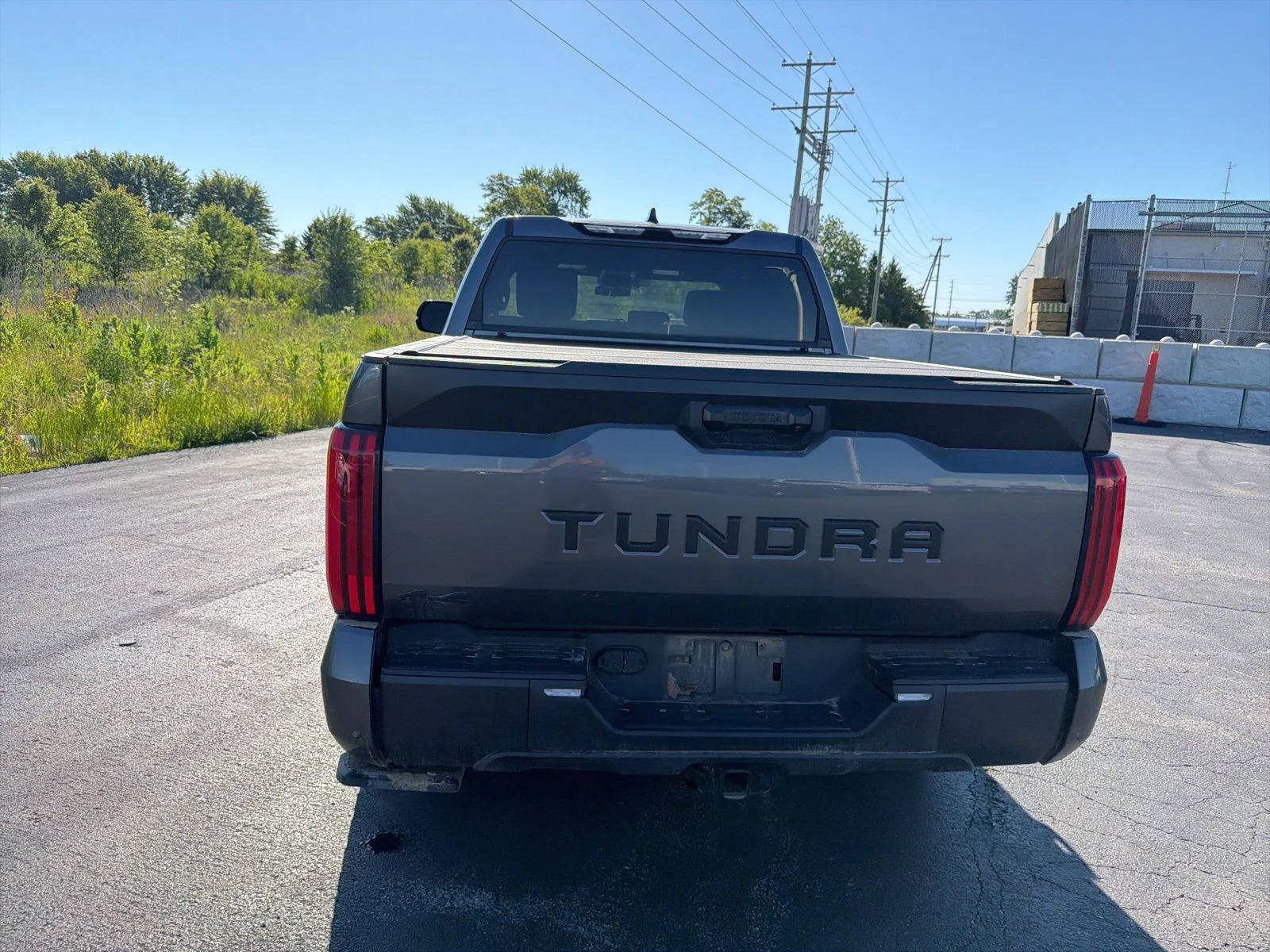 Used 2025 Magnetic Gray Metallic Toyota SR5 image 7