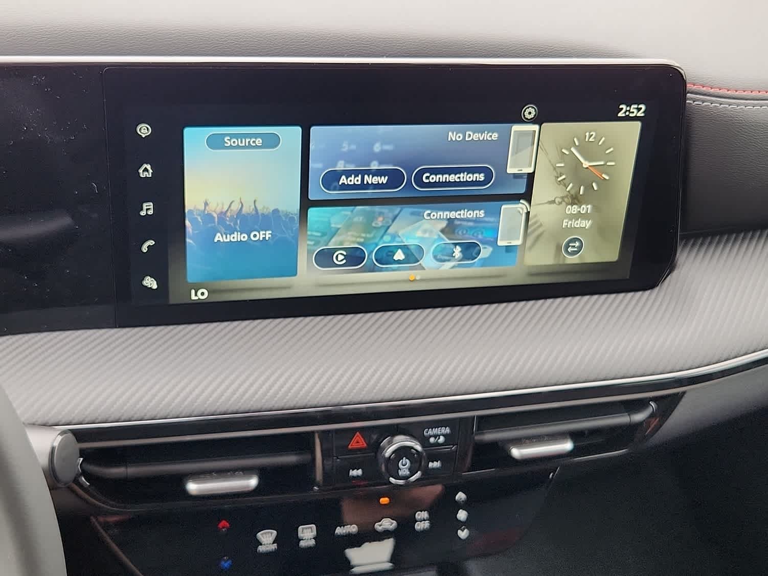 2025 Nissan Kicks SR - Photo 13