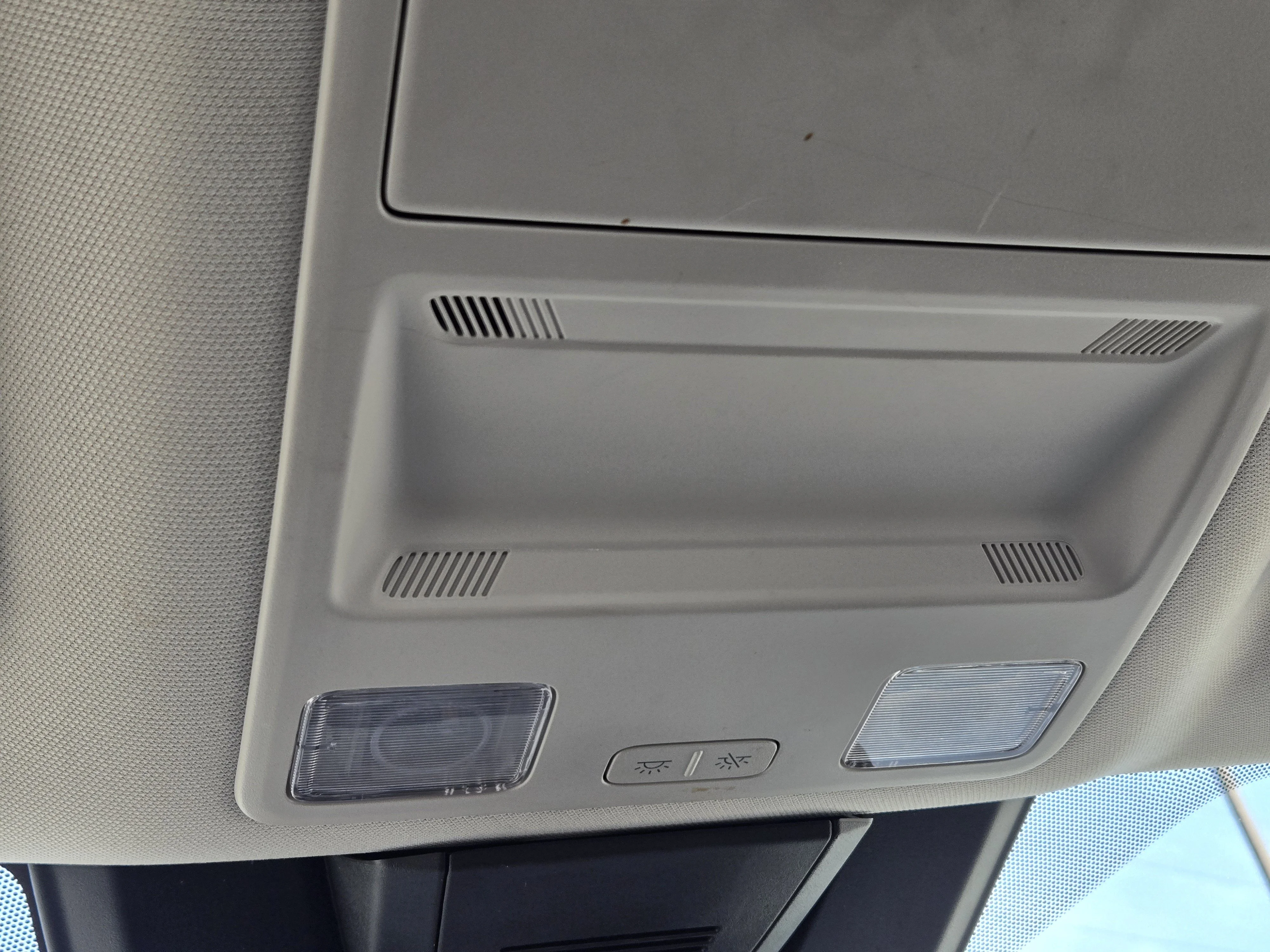 Used 2025 Oxford White Ford XL image 30