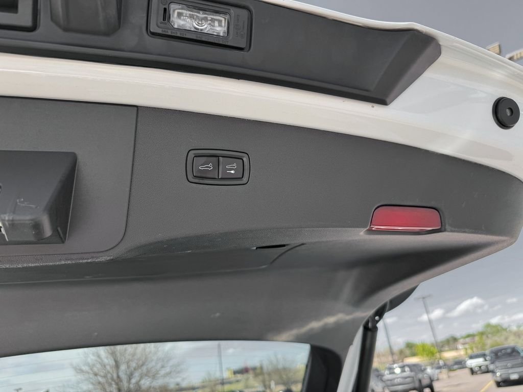 Used 2023 White Porsche Base image 10
