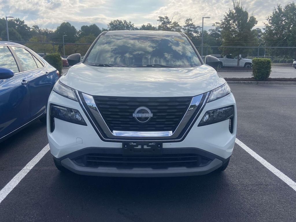 Used 2023 White Nissan S image 2