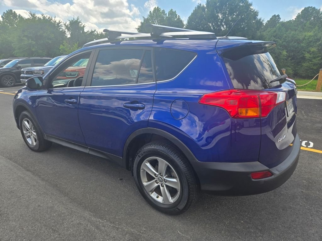 Used 2015 Blue Toyota XLE image 5