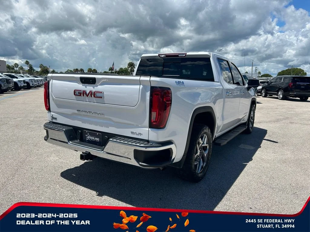 Used 2024 White Frost Tricoat GMC SLT image 5