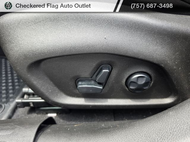 Used 2021 Sting-Gray Clearcoat Jeep Latitude image 19