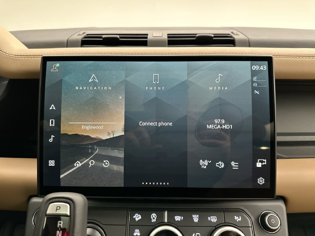 New 2026 Woolstone Green Metallic Land Rover S image 14