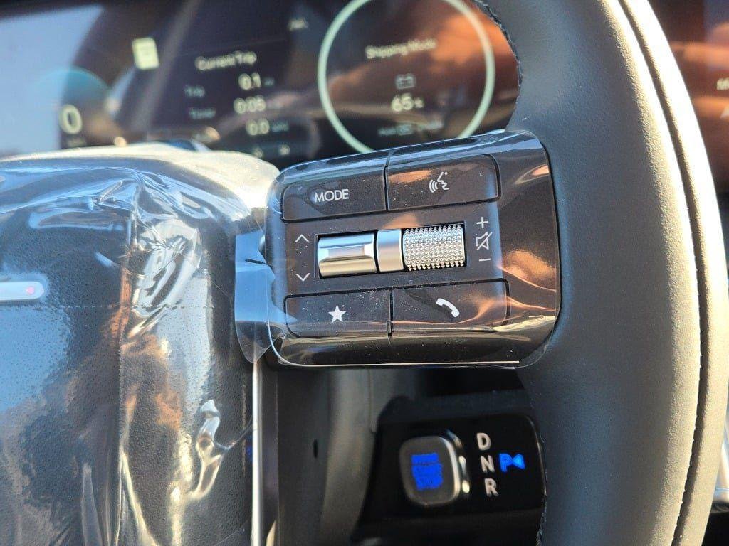 New 2026 White Hyundai Calligraphy AWD image 35