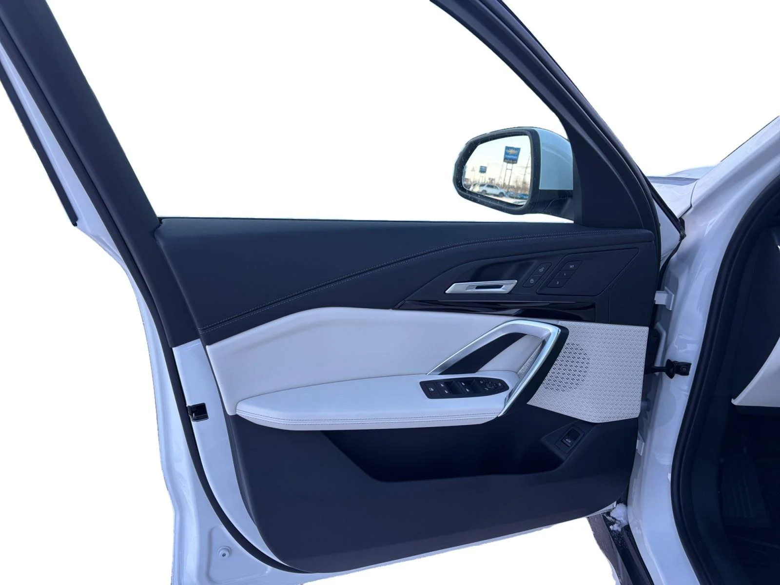 New 2026 Alpine White BMW xDrive28i image 19
