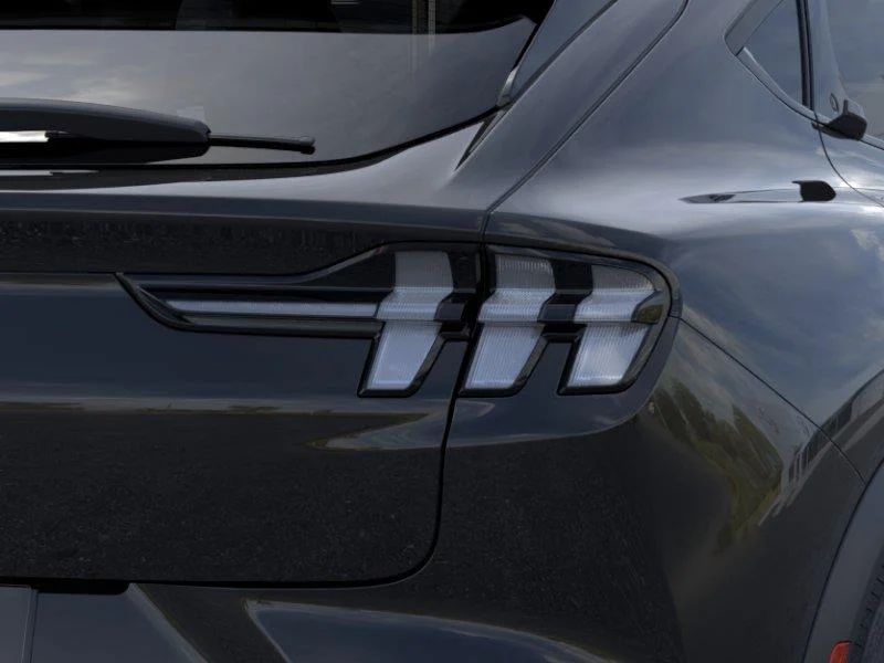 New 2026 Shadow Black Ford Select image 21