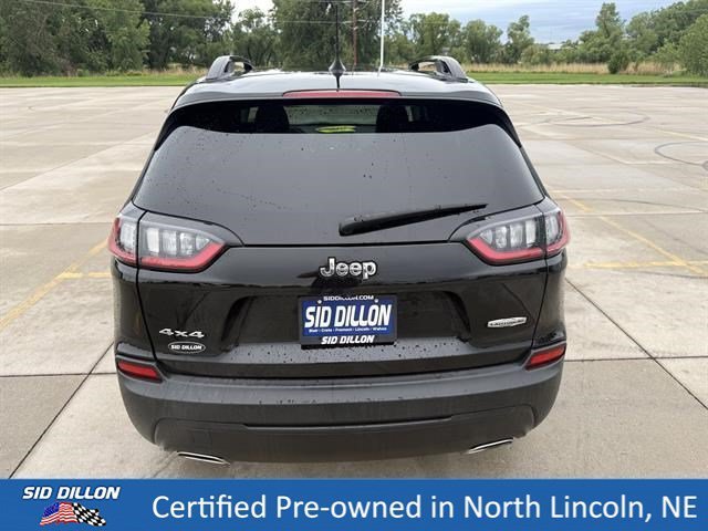 Used 2022 Diamond Black Crystal Pearlcoat Jeep Latitude Lux image 5